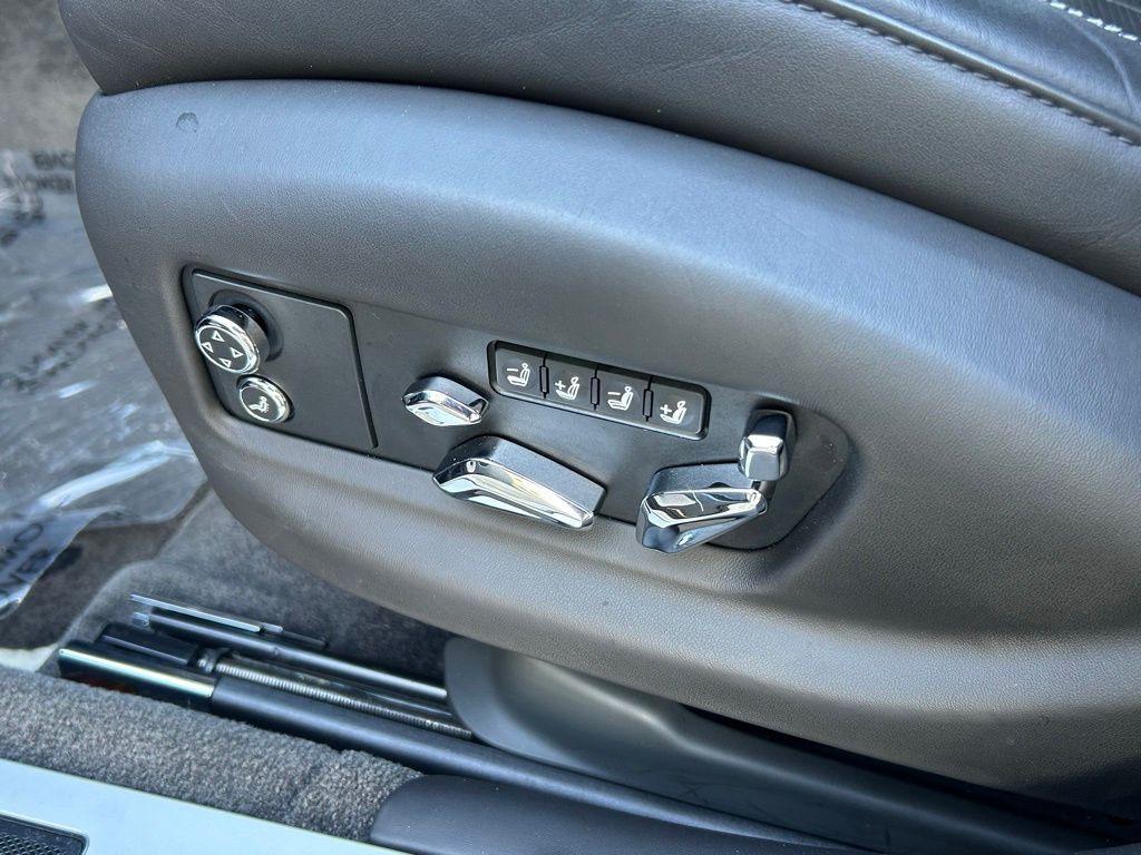used 2021 Bentley Flying Spur car, priced at $154,858