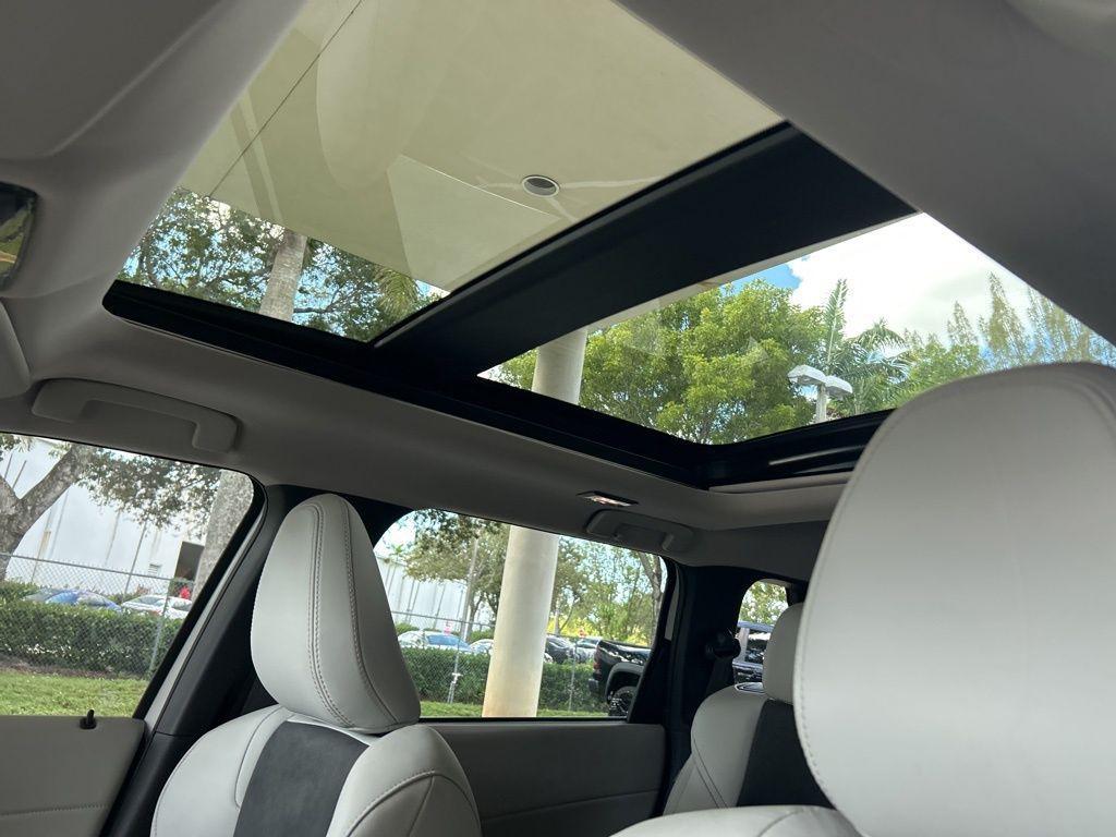 new 2025 Mitsubishi Outlander car, priced at $37,288