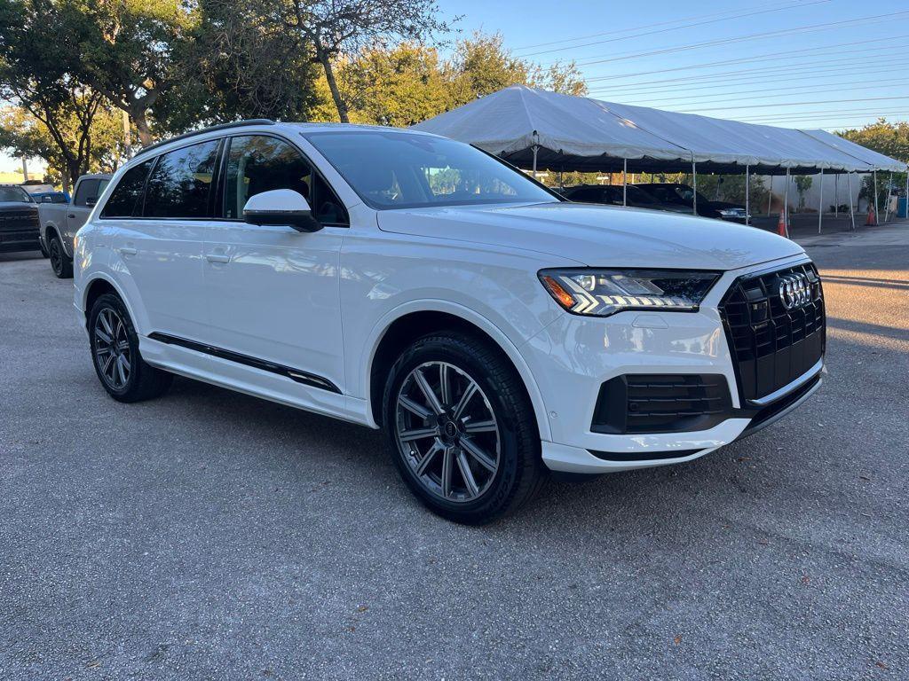 used 2024 Audi Q7 car, priced at $53,988