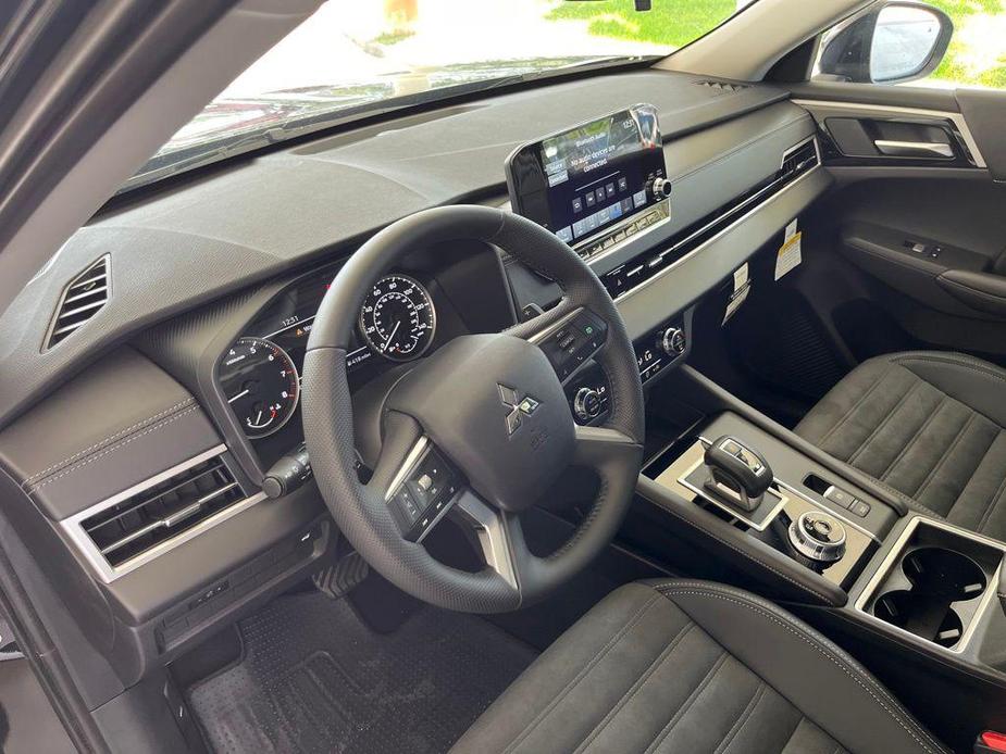 used 2024 Mitsubishi Outlander car, priced at $24,288