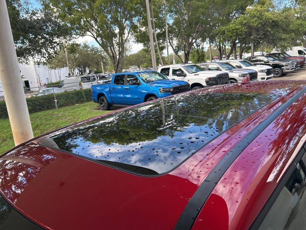 new 2025 Mitsubishi Outlander car, priced at $35,538