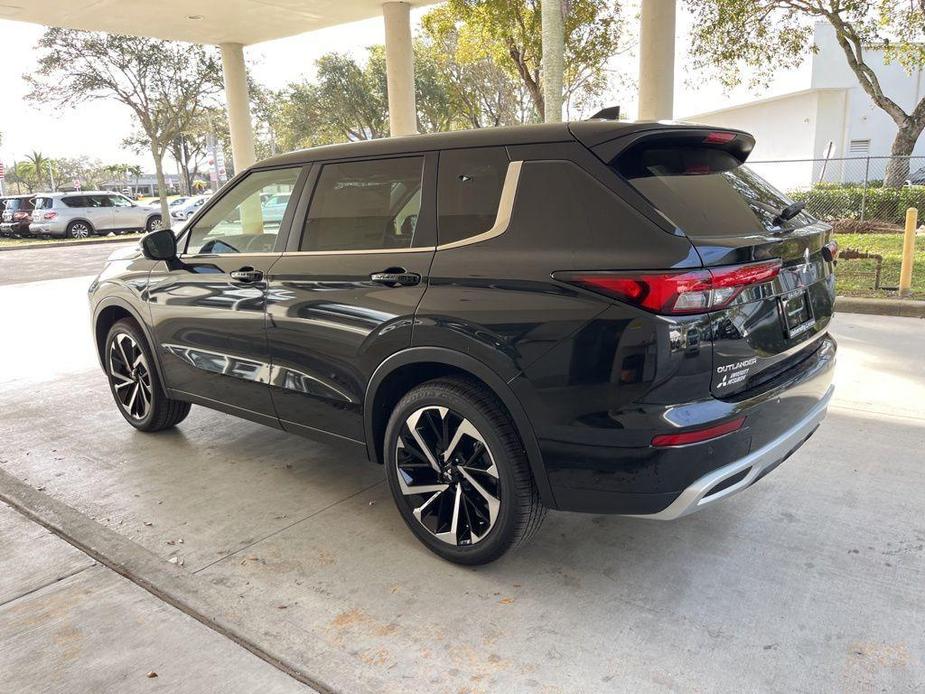 used 2024 Mitsubishi Outlander car, priced at $30,500