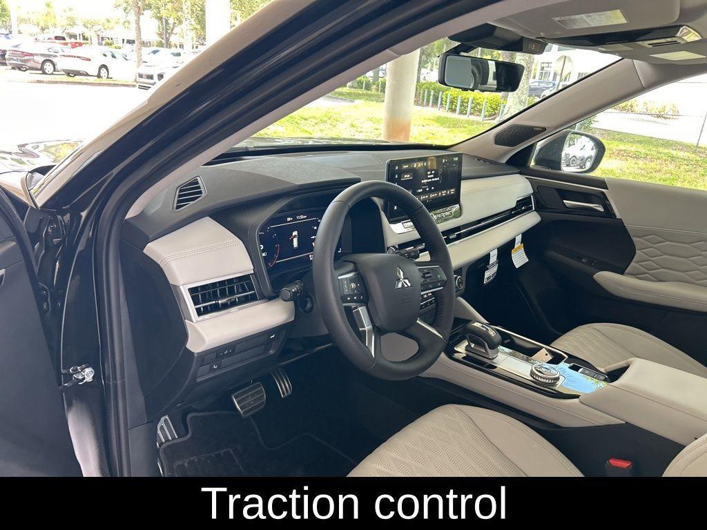 new 2025 Mitsubishi Outlander car, priced at $39,988