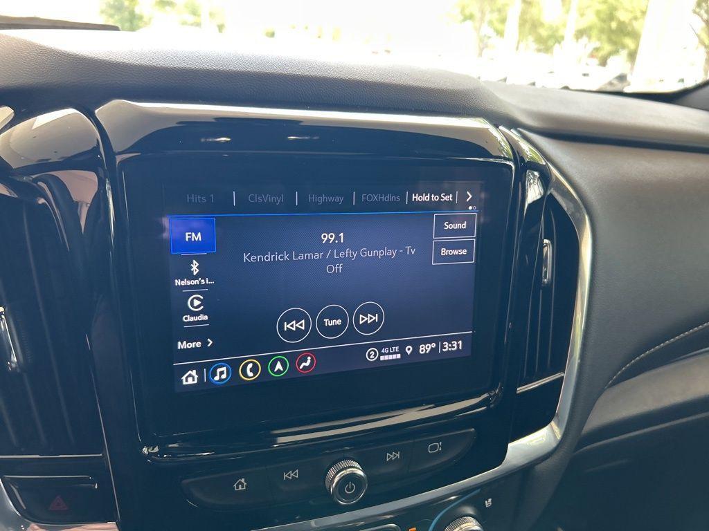 used 2023 Chevrolet Traverse car, priced at $36,988