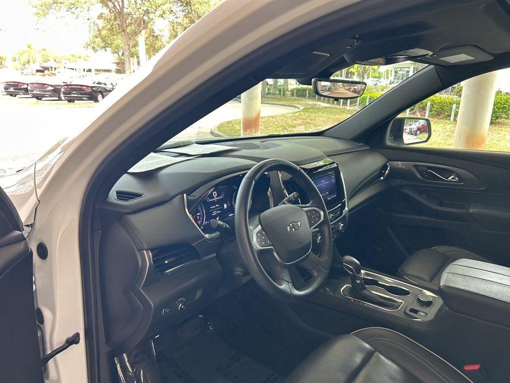used 2023 Chevrolet Traverse car, priced at $36,988