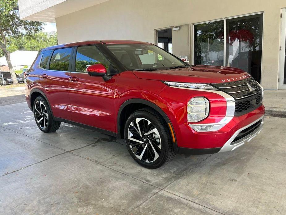 new 2024 Mitsubishi Outlander car, priced at $29,500