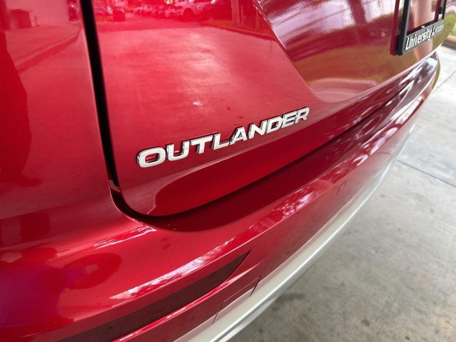 new 2024 Mitsubishi Outlander car, priced at $34,735