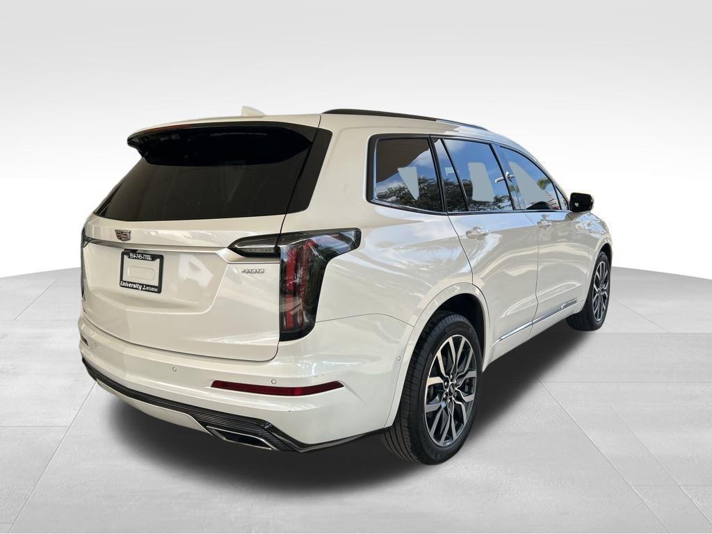 used 2021 Cadillac XT6 car, priced at $32,385