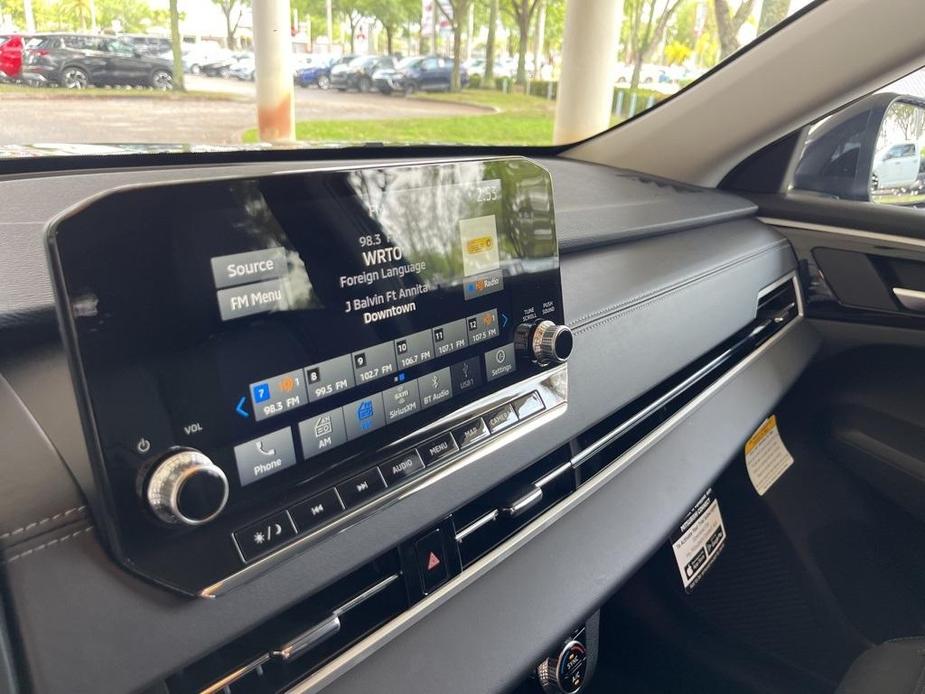 new 2024 Mitsubishi Outlander car, priced at $27,360