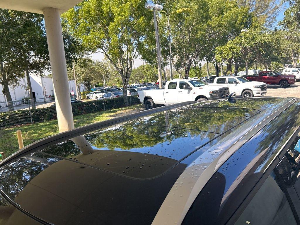 new 2025 Mitsubishi Outlander PHEV car, priced at $45,642
