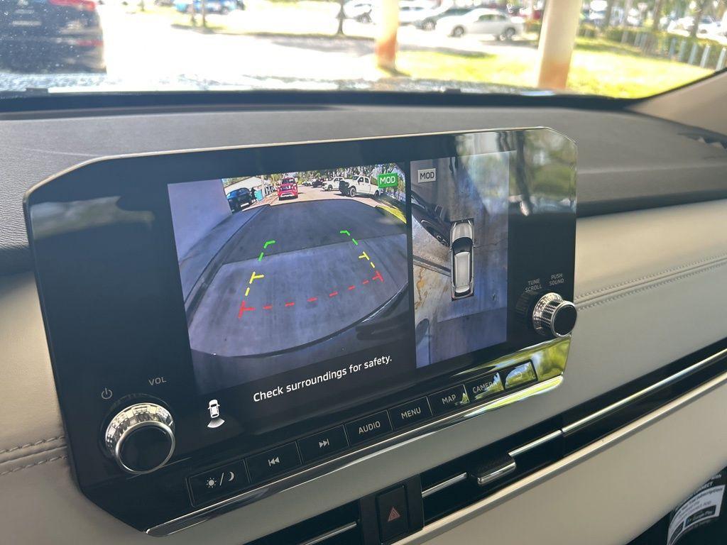 new 2025 Mitsubishi Outlander PHEV car, priced at $45,642