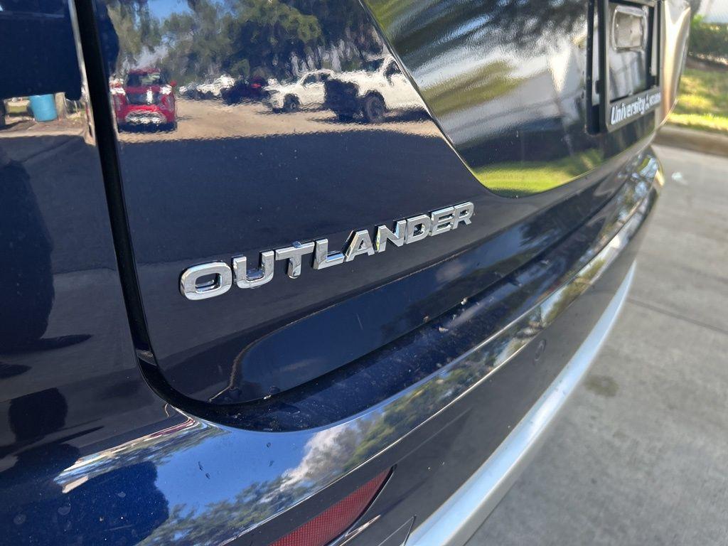 new 2025 Mitsubishi Outlander PHEV car, priced at $45,642