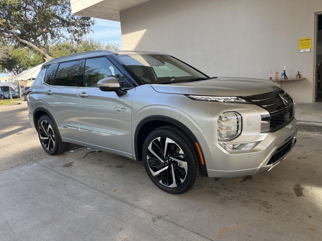 new 2025 Mitsubishi Outlander PHEV car, priced at $49,060