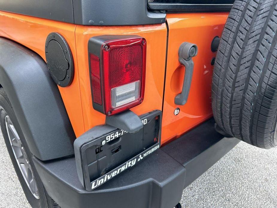 used 2015 Jeep Wrangler Unlimited car, priced at $20,498