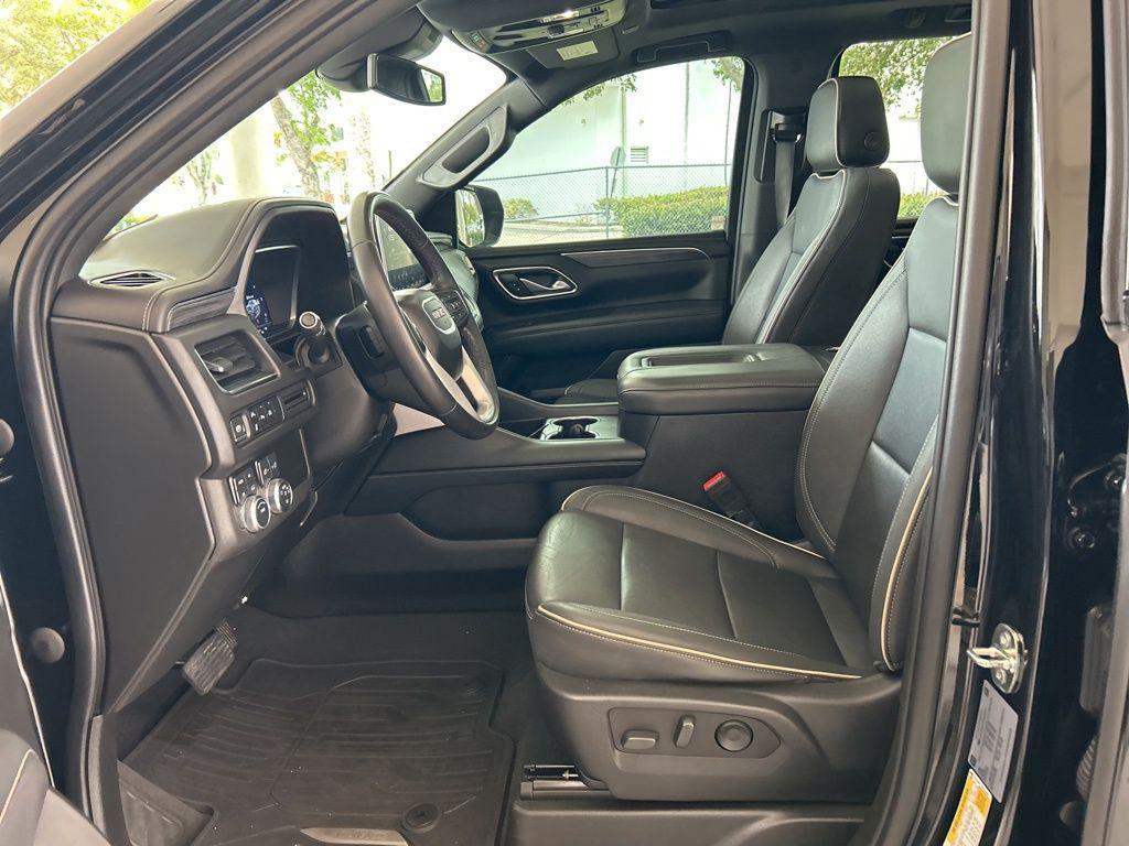 used 2023 GMC Yukon car, priced at $64,723