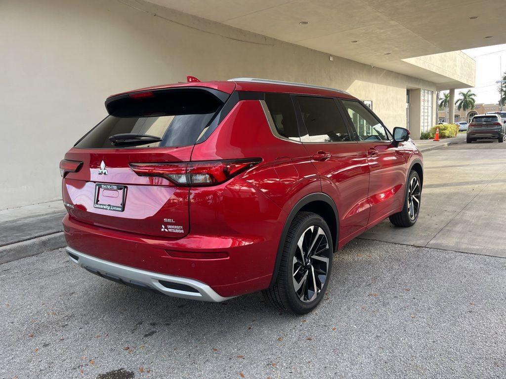 new 2024 Mitsubishi Outlander car, priced at $32,000