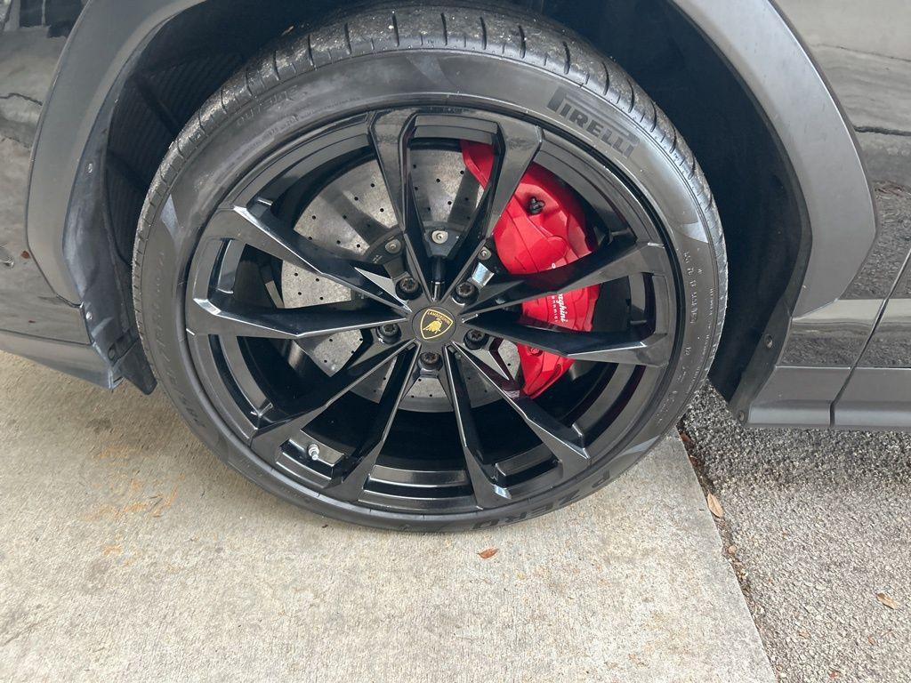 used 2019 Lamborghini Urus car, priced at $164,984