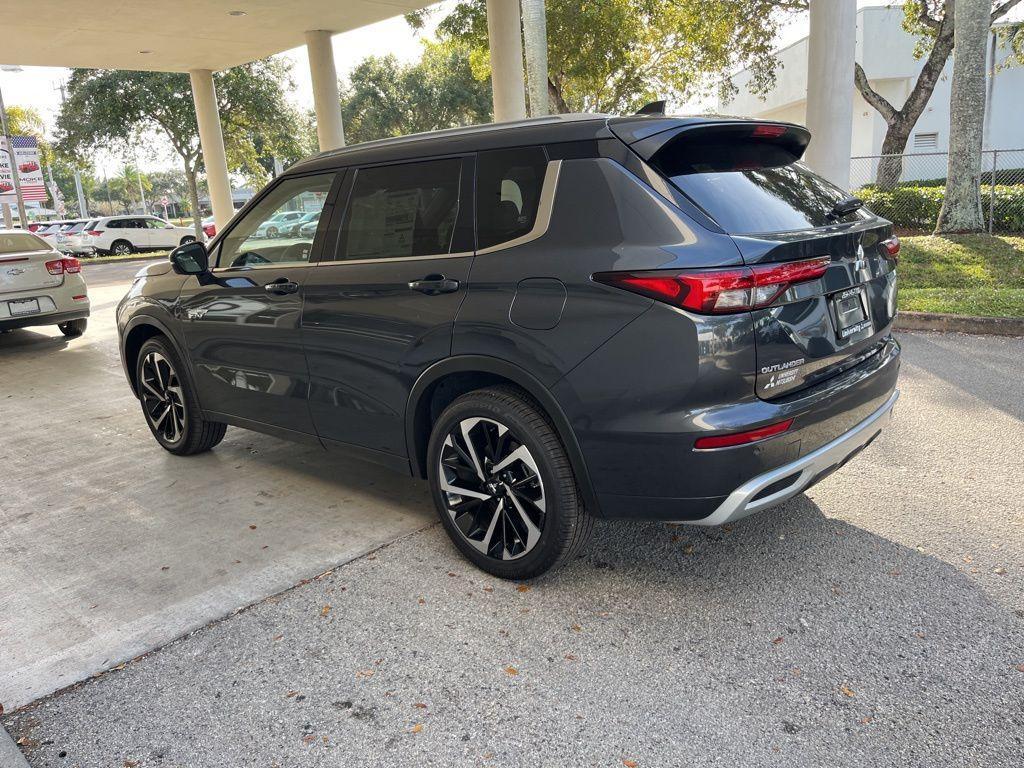 new 2025 Mitsubishi Outlander PHEV car, priced at $48,410