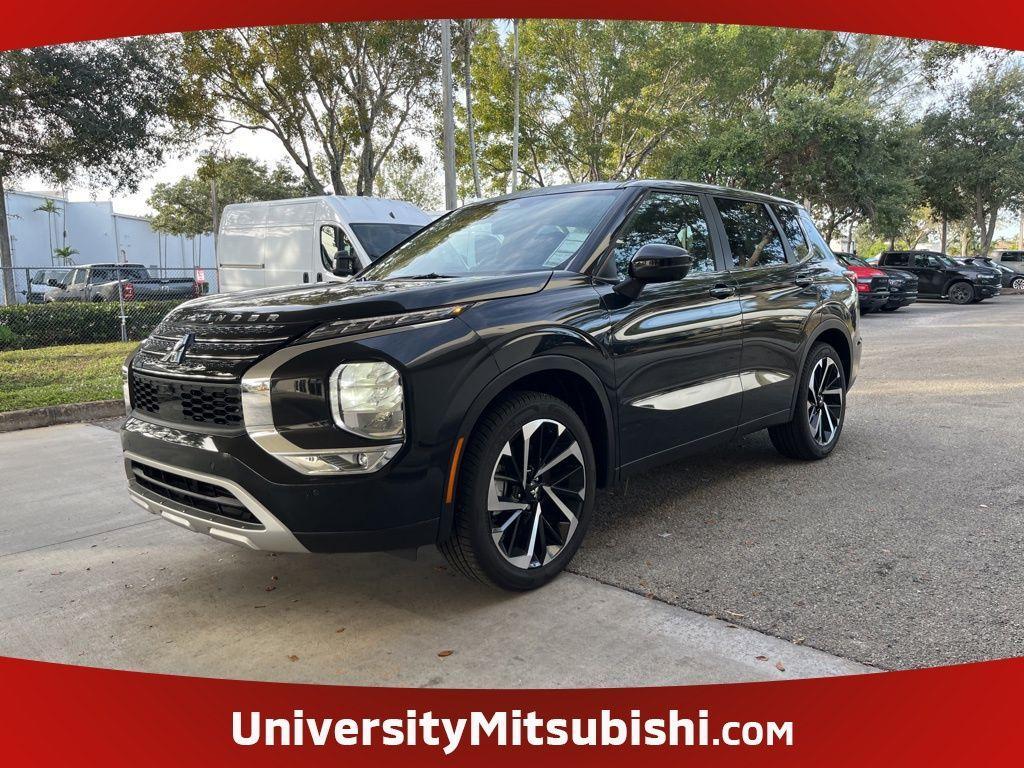 new 2024 Mitsubishi Outlander car, priced at $29,800