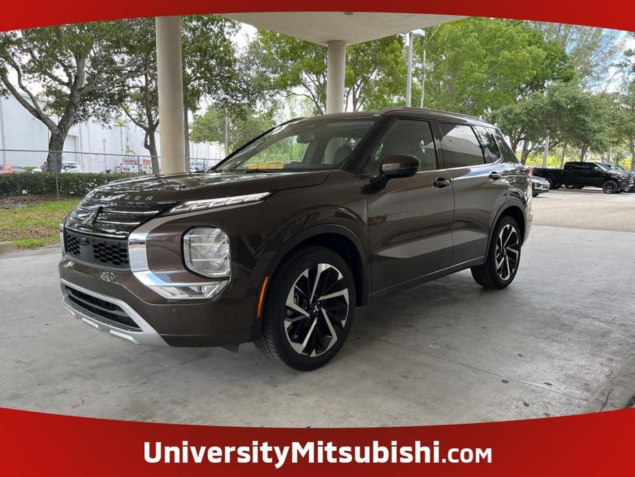 new 2024 Mitsubishi Outlander car, priced at $32,293