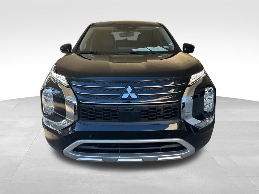 used 2022 Mitsubishi Outlander car, priced at $18,988