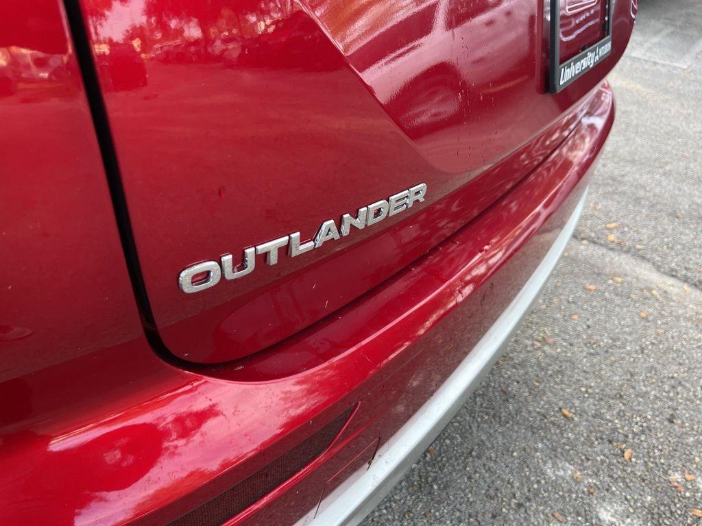 new 2024 Mitsubishi Outlander car, priced at $26,988