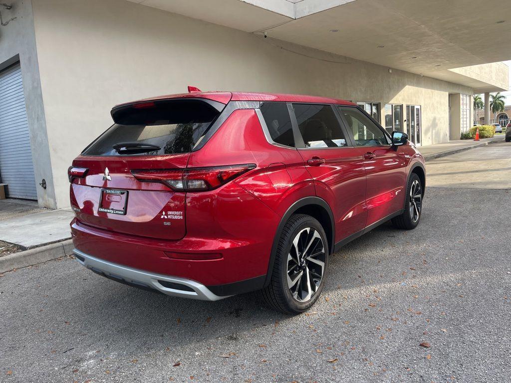 new 2024 Mitsubishi Outlander car, priced at $26,988