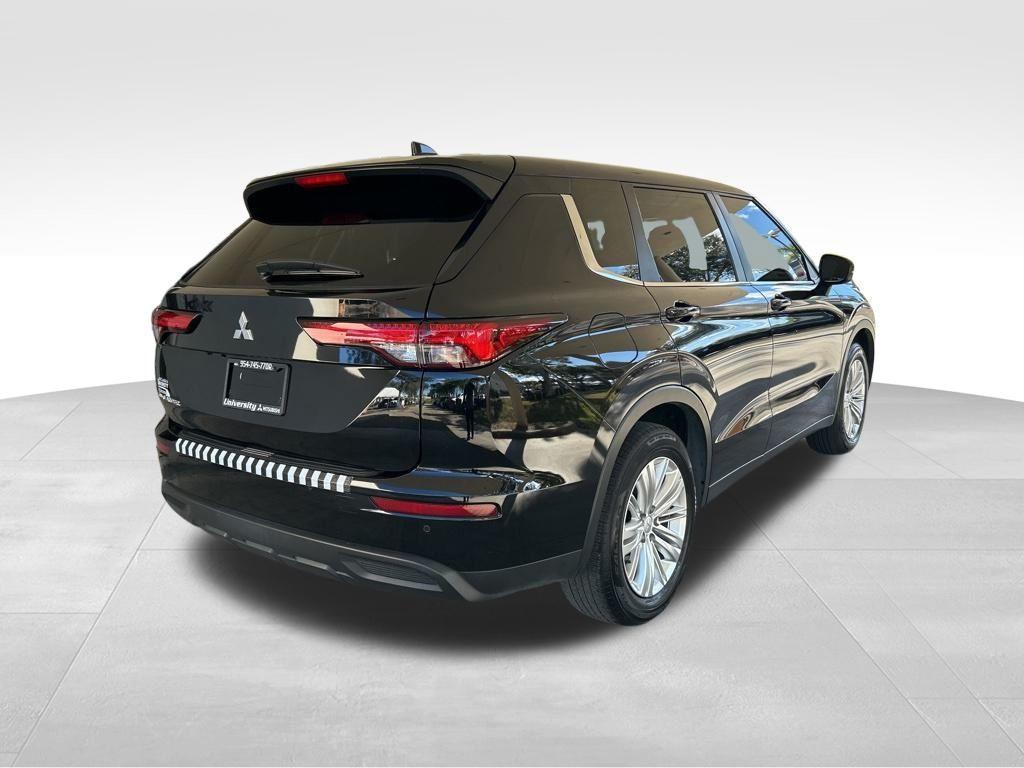 used 2023 Mitsubishi Outlander car, priced at $18,788
