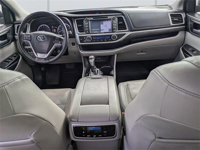 used 2018 Toyota Highlander car, priced at $24,713
