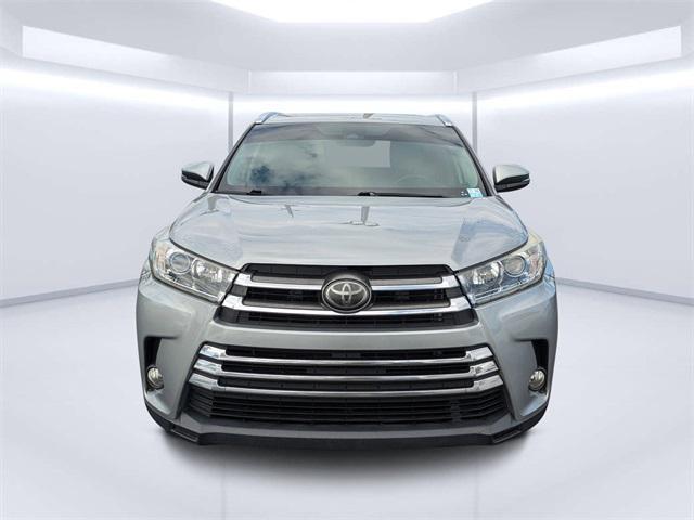 used 2018 Toyota Highlander car, priced at $24,713