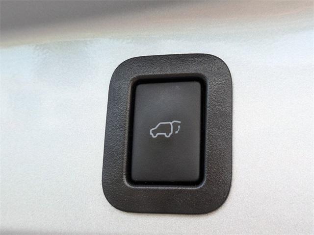 used 2018 Toyota Highlander car, priced at $24,713