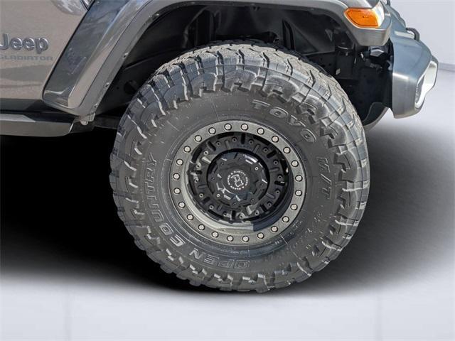 used 2021 Jeep Gladiator car, priced at $32,553