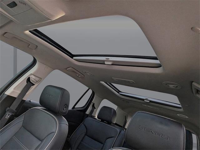 used 2022 GMC Acadia car, priced at $27,335