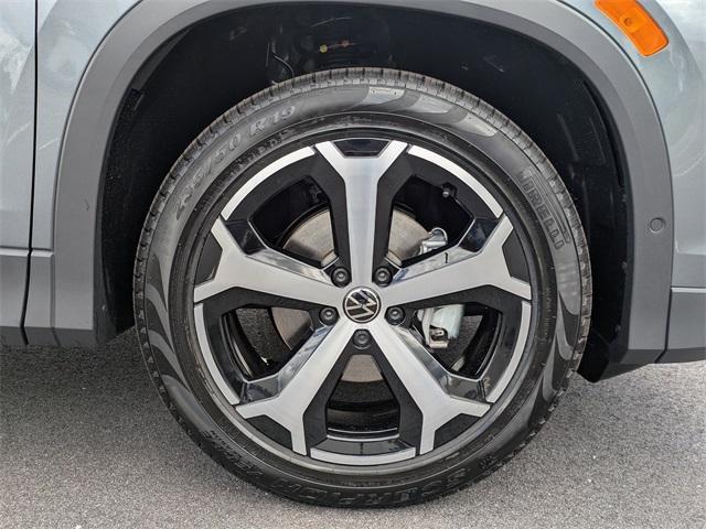 new 2025 Volkswagen Tiguan car, priced at $34,173