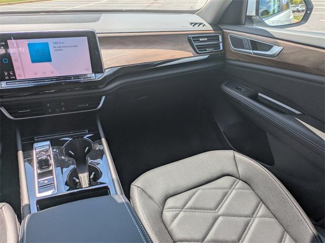 new 2025 Volkswagen Atlas car, priced at $44,983