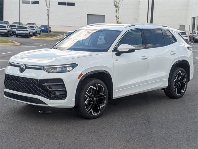 new 2025 Volkswagen Tiguan car, priced at $41,881