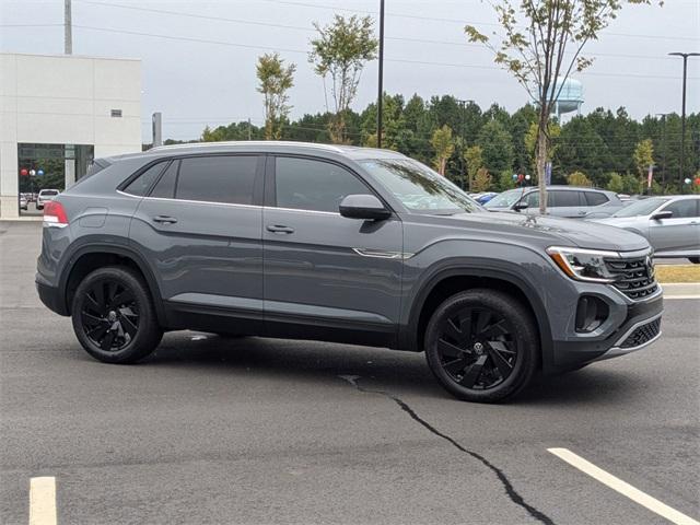 new 2024 Volkswagen Atlas Cross Sport car, priced at $42,001