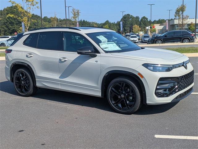 new 2025 Volkswagen Tiguan car, priced at $37,347