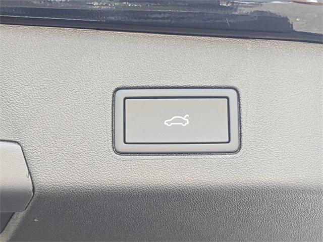 new 2025 Volkswagen ID.4 car, priced at $51,666