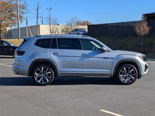 new 2025 Volkswagen Atlas car, priced at $53,051