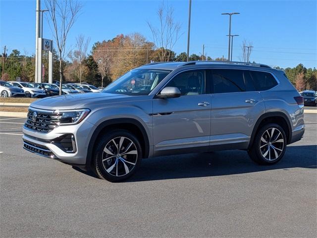 new 2025 Volkswagen Atlas car, priced at $53,051