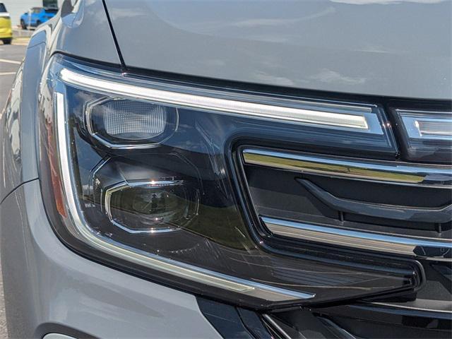 new 2025 Volkswagen Atlas car, priced at $48,036