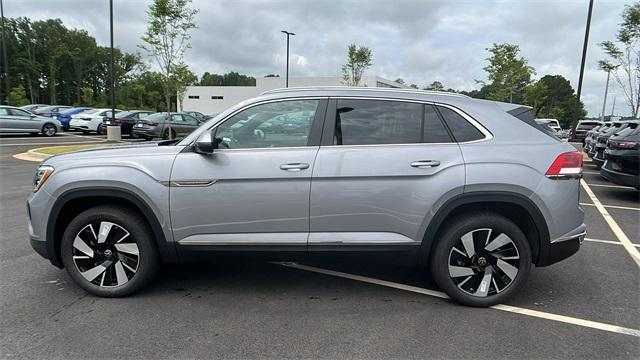 new 2024 Volkswagen Atlas Cross Sport car, priced at $42,762