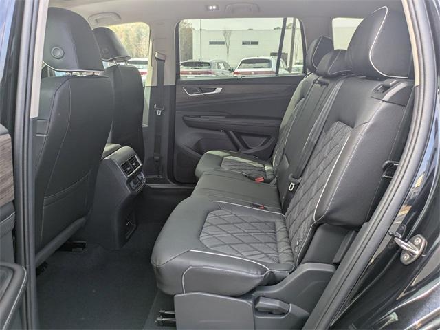 new 2026 Volkswagen Atlas car, priced at $55,692