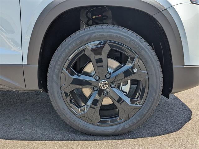 new 2025 Volkswagen Taos car, priced at $33,316