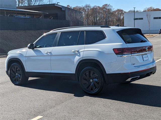 new 2024 Volkswagen Atlas car, priced at $38,743