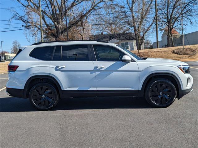 new 2024 Volkswagen Atlas car, priced at $38,743