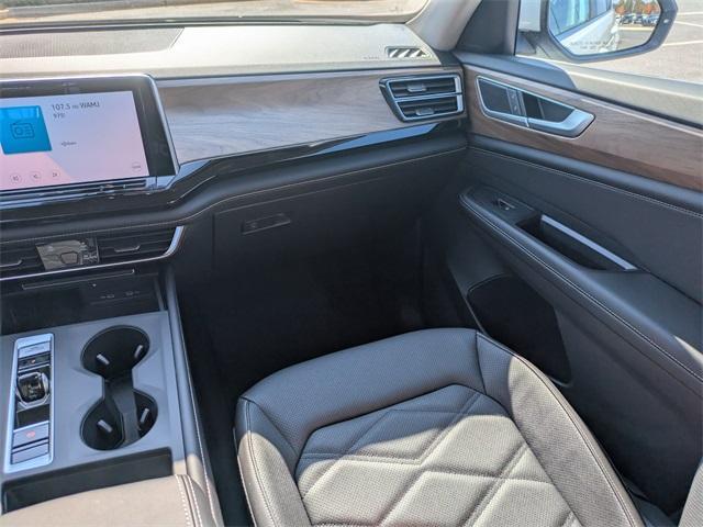 new 2026 Volkswagen Atlas car, priced at $40,746