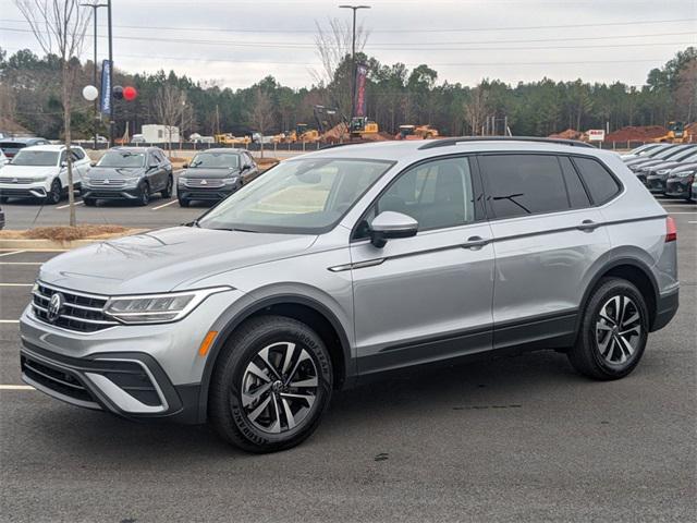 new 2024 Volkswagen Tiguan car, priced at $26,086