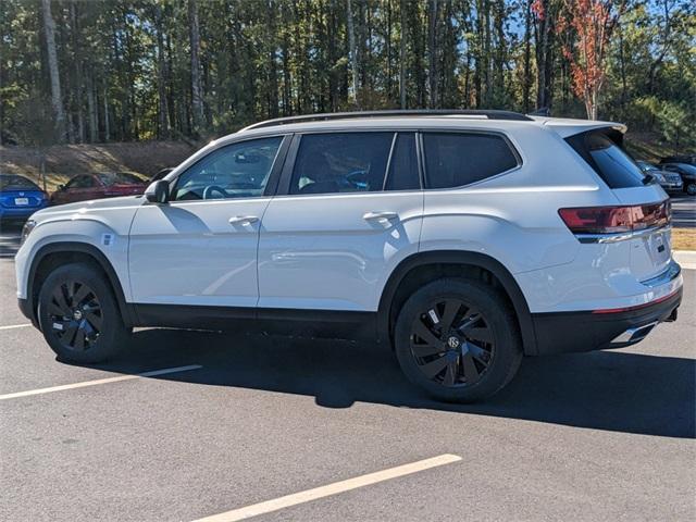 new 2025 Volkswagen Atlas car, priced at $43,826